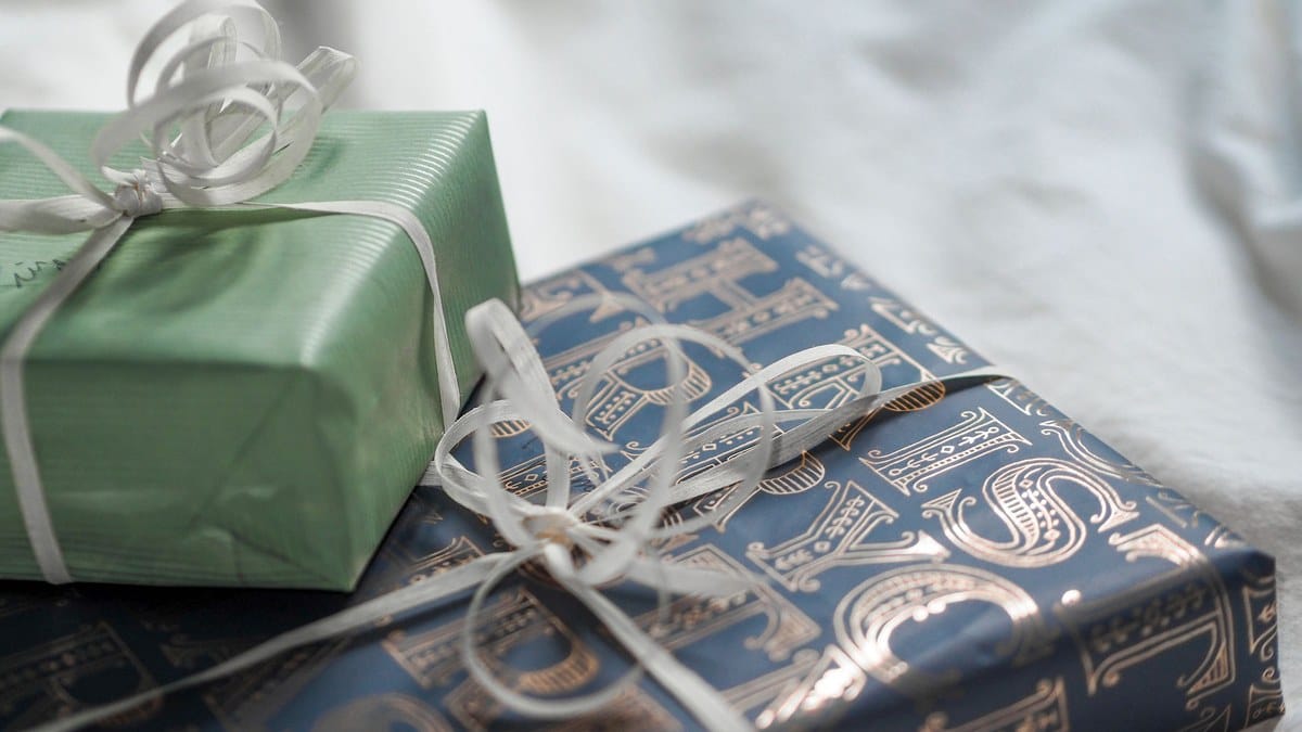 Gifts for Tesla Owners 2026: Under $25, $50 and $100, Picked by an Owner